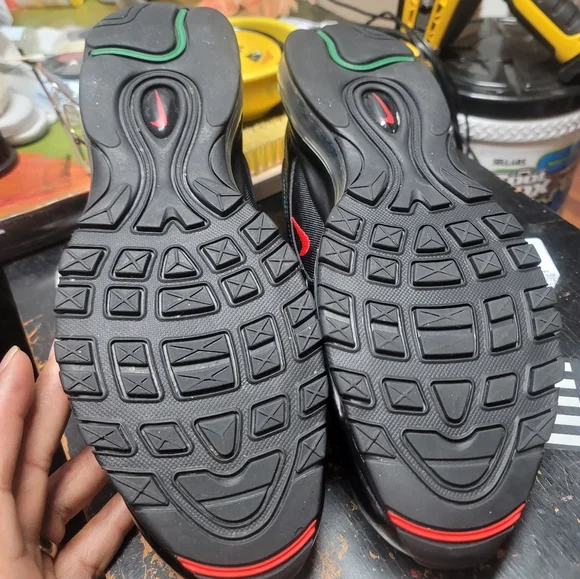 Undefeated x Airmax 97 OG "Black" mens size 11.5 - Picture 5 of 7